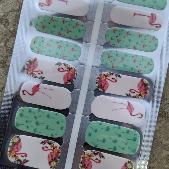 5 for $15 Nail Wrap - Flamingos at Play - Picture 2 of 6